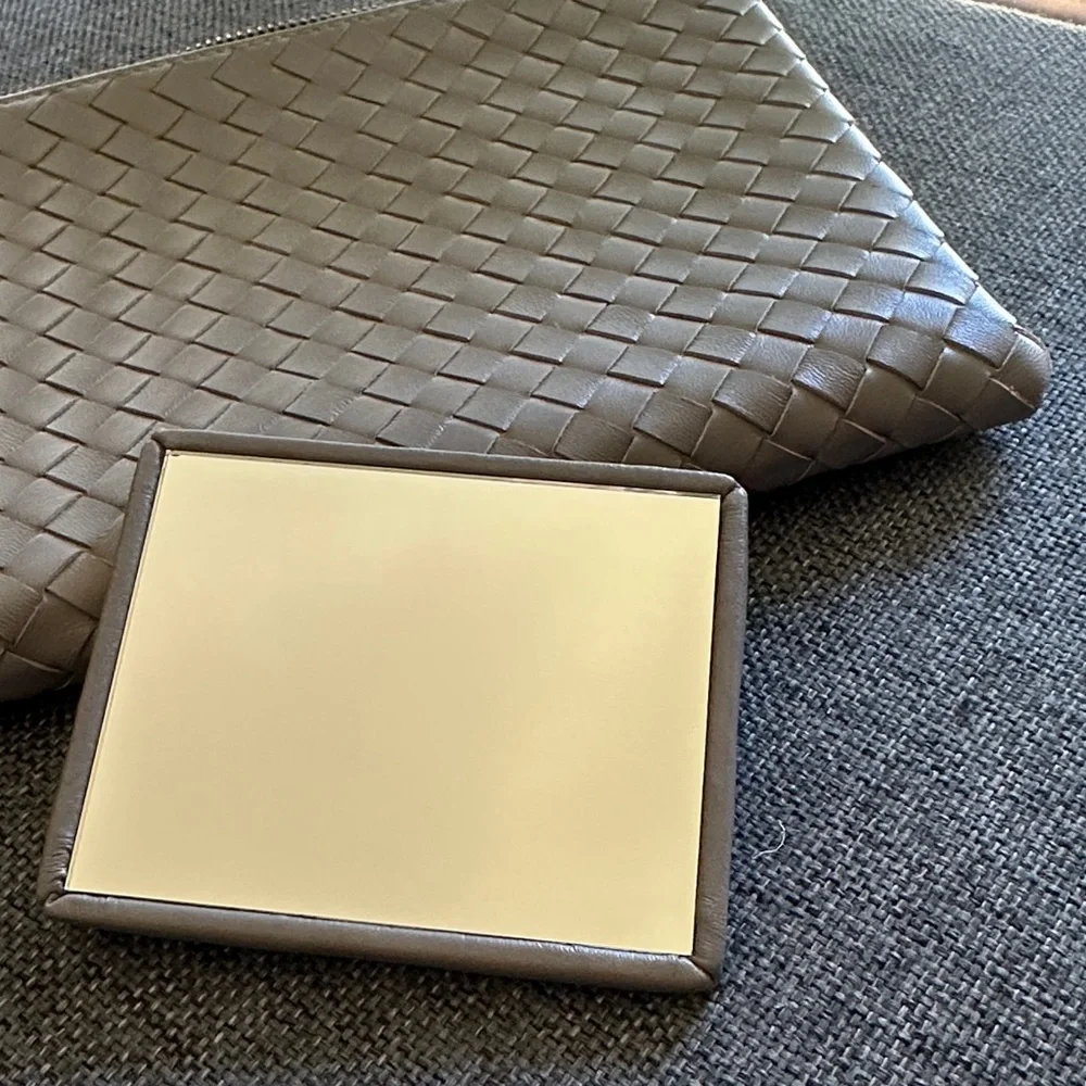 Bottega Veneta Grey Intrecciato Leather Clutch with Mirror - Picture 4 of 10
